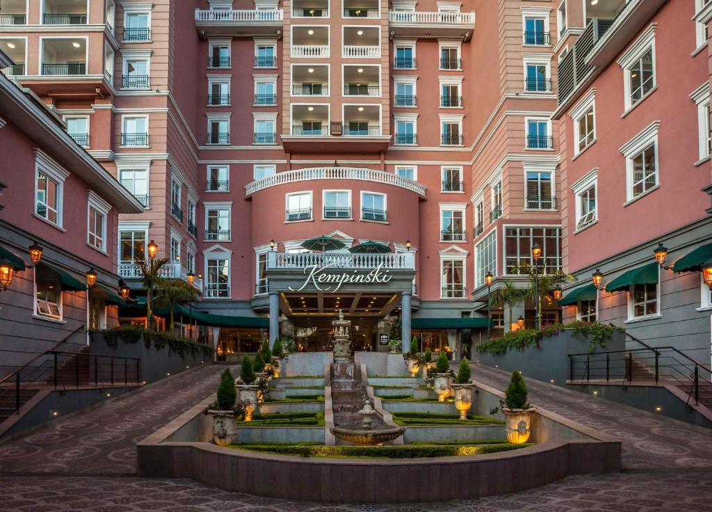 Villa Rosa Kempinski Hotel; 5-Star Hotel in Nairobi, Kenya